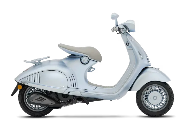 Vespa 946 Snake